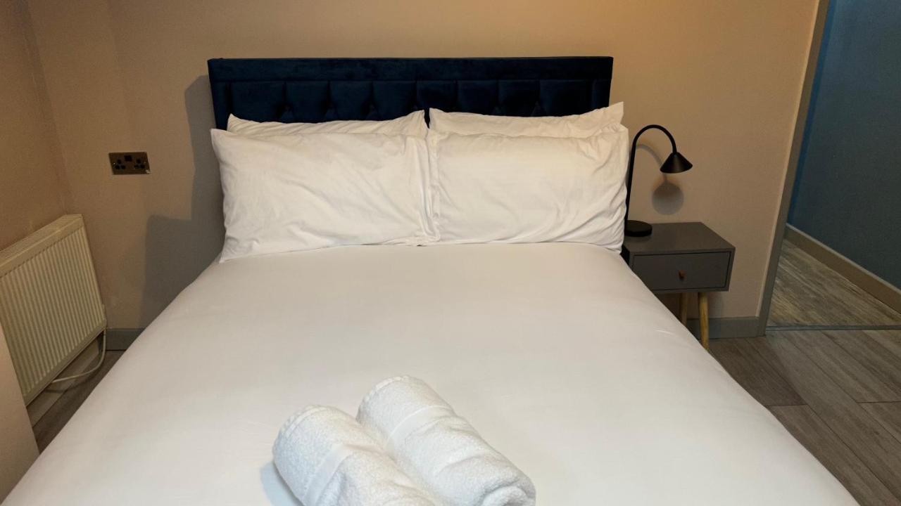 One Bedroom Apartment In Walsall Sleeps 4 Free Wifi By Villazu Bloxwich Экстерьер фото
